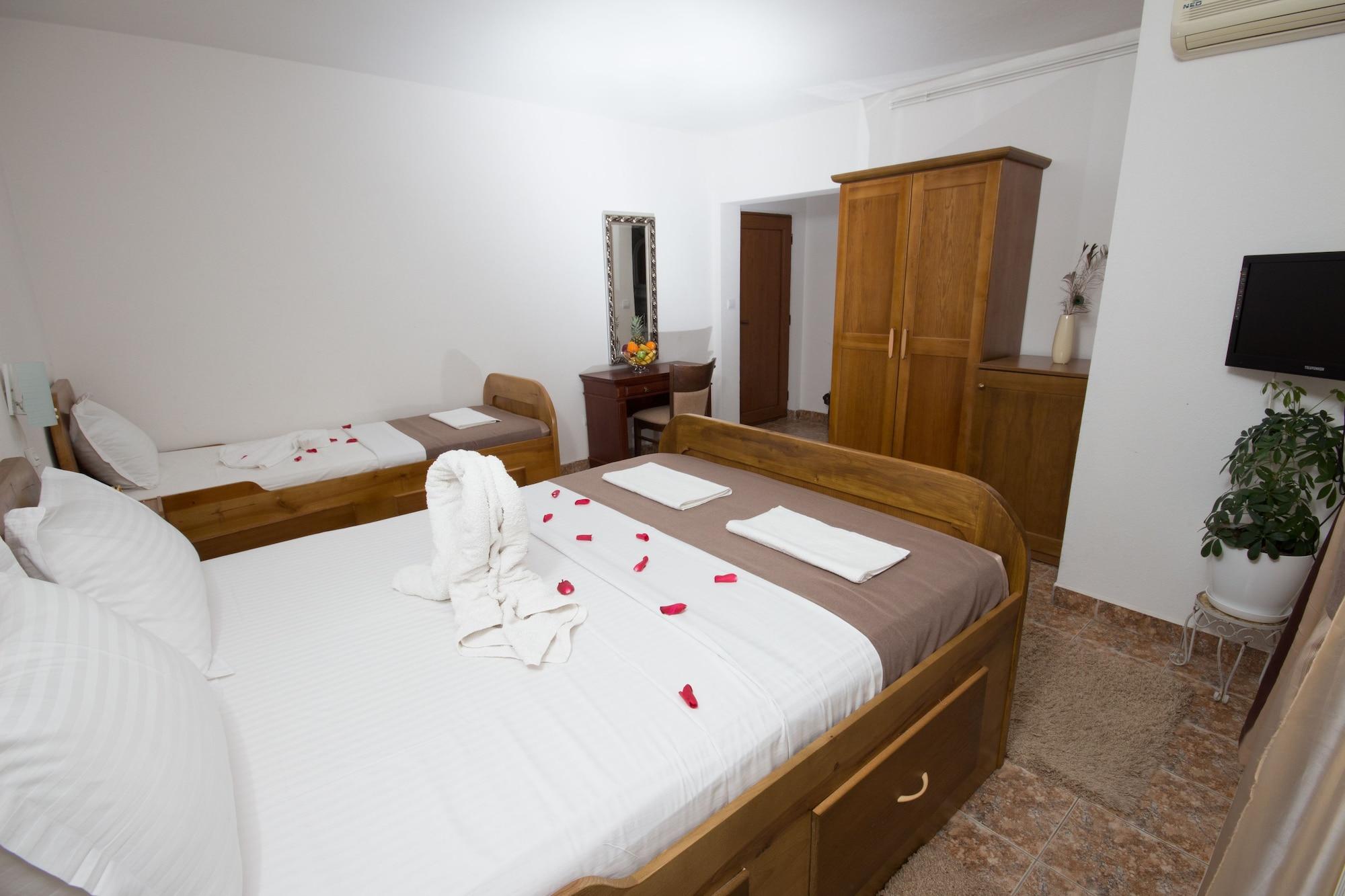 Hotel Pharos Bar Εξωτερικό φωτογραφία
