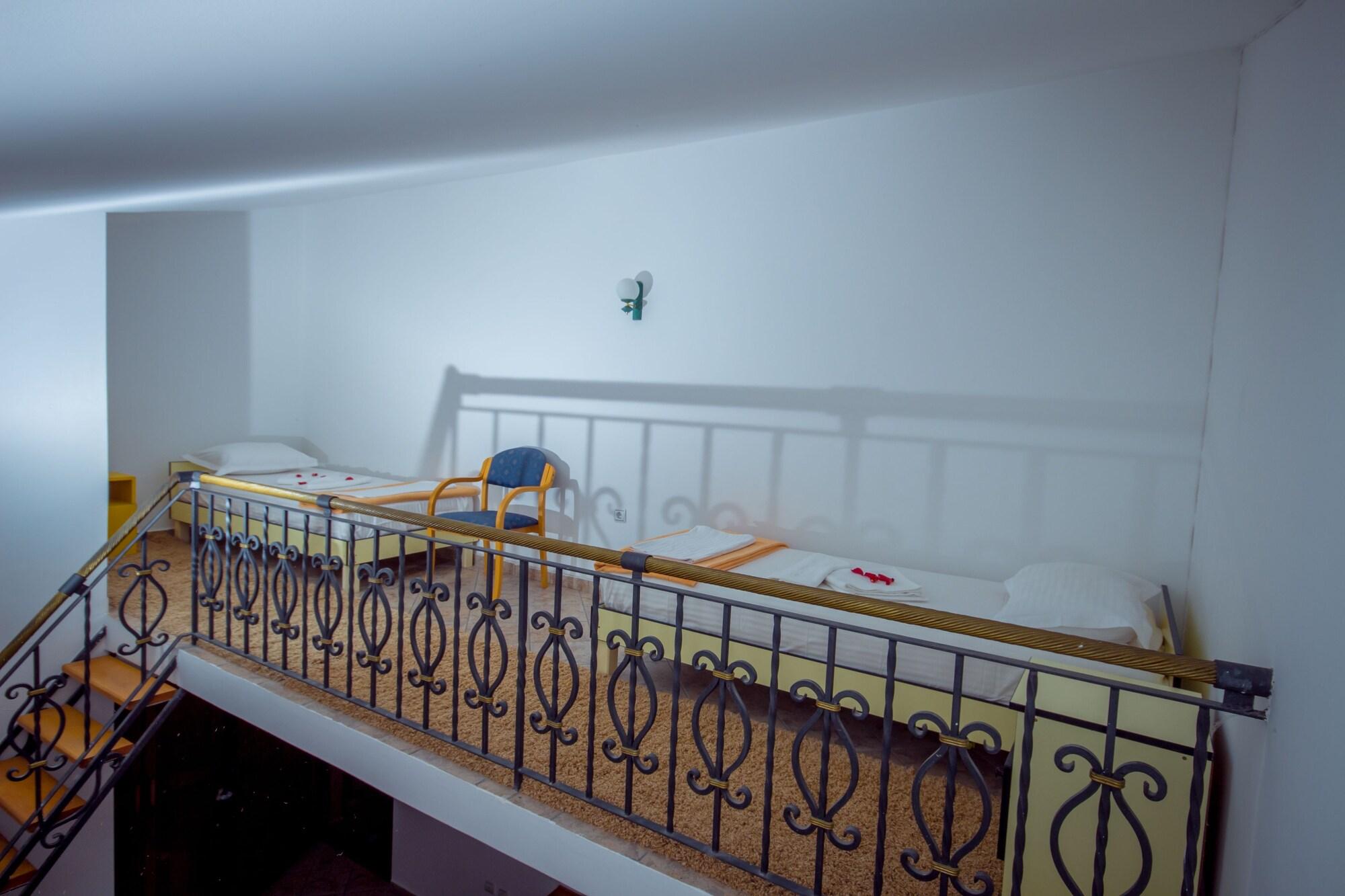 Hotel Pharos Bar Εξωτερικό φωτογραφία