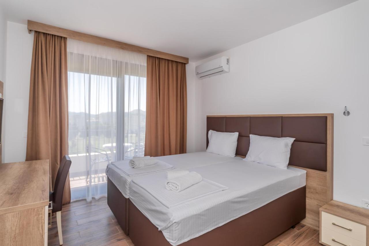 Hotel Pharos Bar Εξωτερικό φωτογραφία