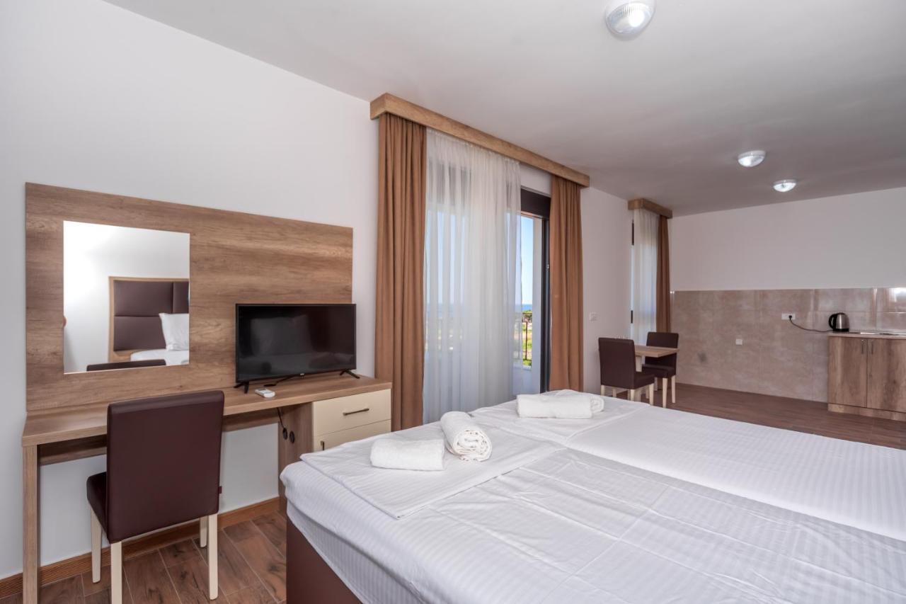 Hotel Pharos Bar Εξωτερικό φωτογραφία