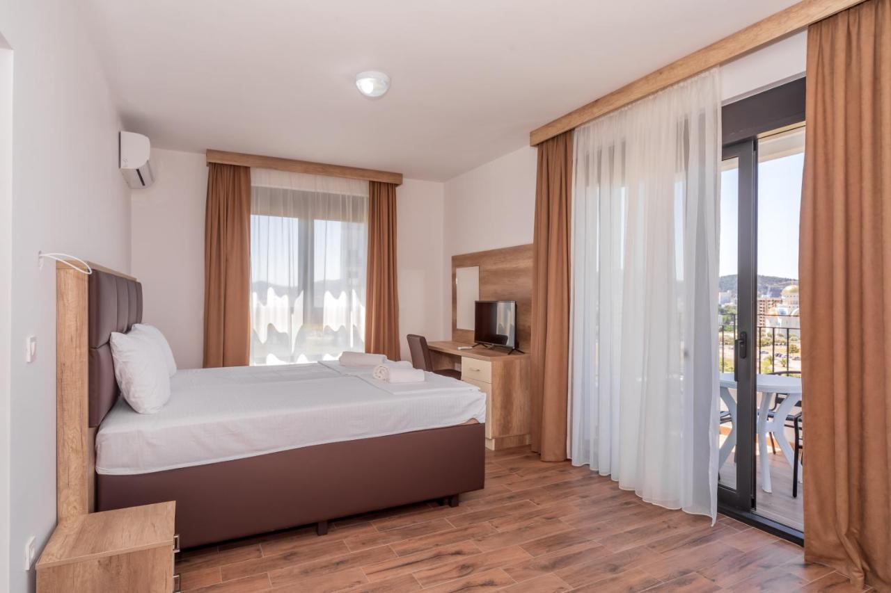 Hotel Pharos Bar Εξωτερικό φωτογραφία